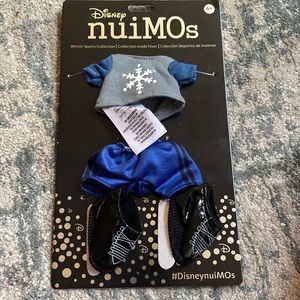 Nuimos ice skate outfit